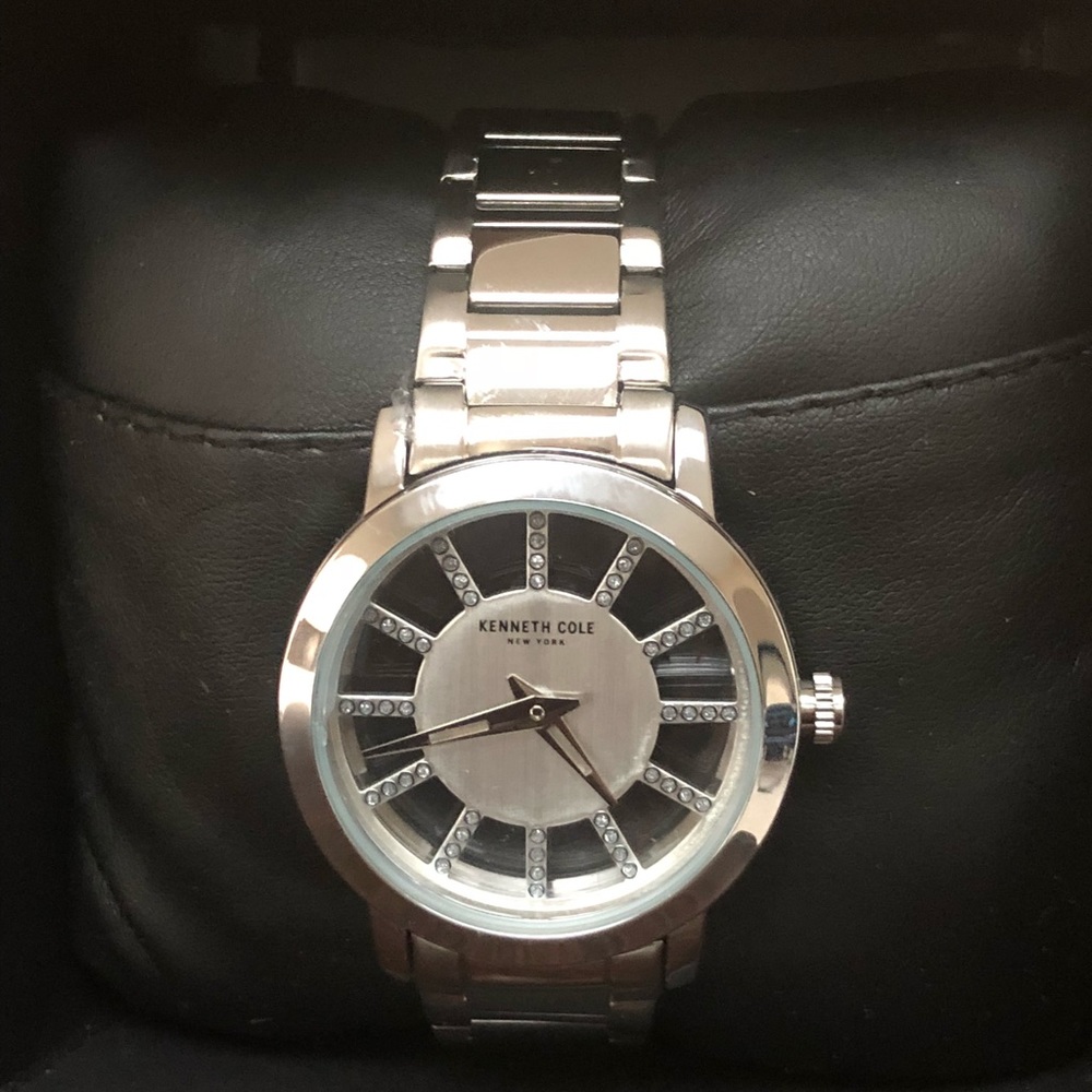 Kenneth Cole